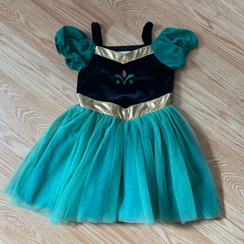 Taylor Joelle Anna Dress